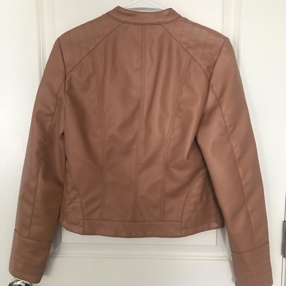 NWOT Vero Moda Leather Jacket (Faux) - Picture 3 of 4
